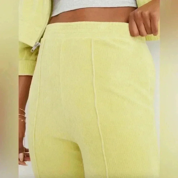 AERIE Groove-On Rib Velour Flare Pant - Picture 5 of 8